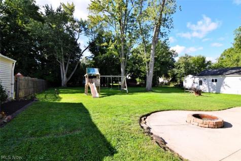 5284 Edenhurst Road Lyndhurst OH 44124