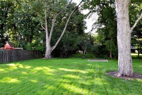 5284 Edenhurst Road Lyndhurst OH 44124
