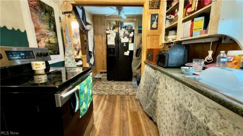 143 S Point Drive Avon Lake OH 44012