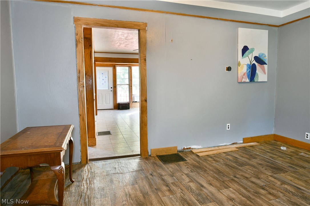 46 Prospect Street Struthers OH 44471