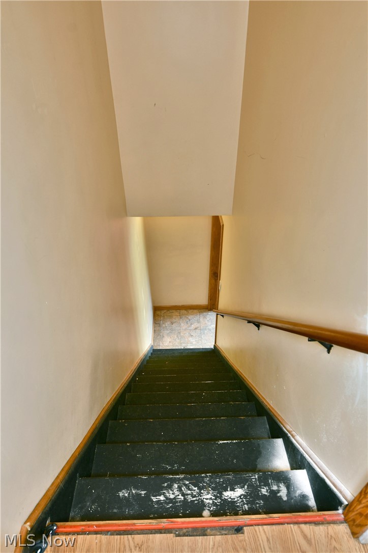 46 Prospect Street Struthers OH 44471