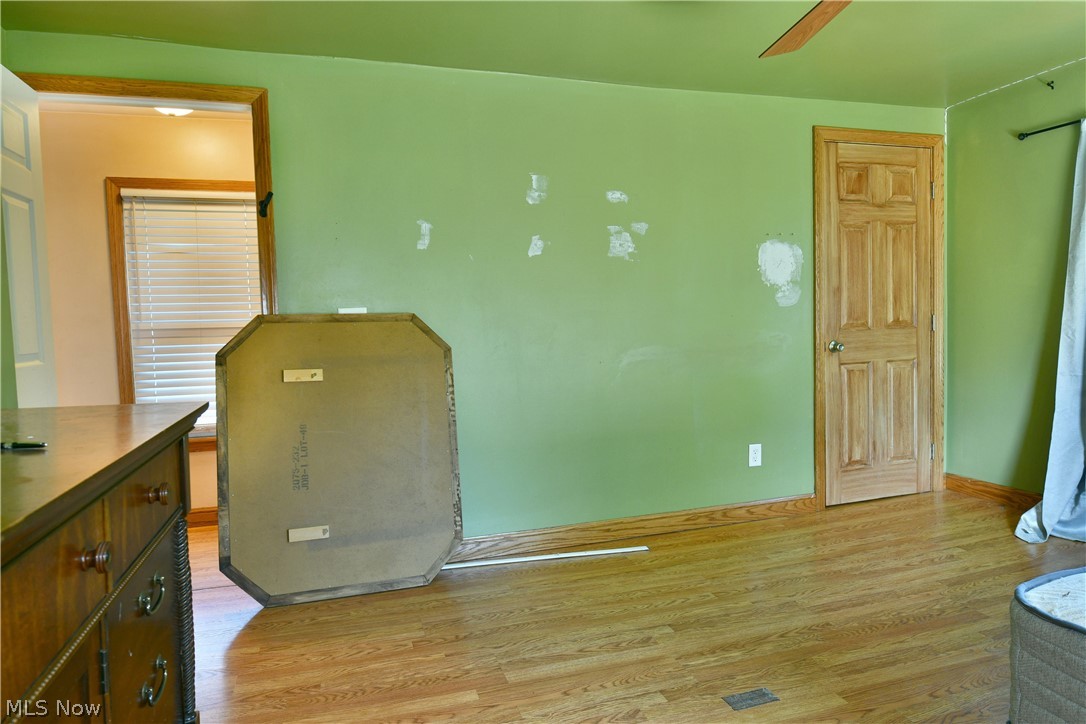 46 Prospect Street Struthers OH 44471
