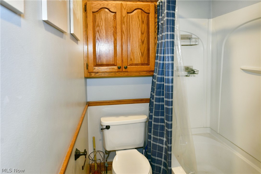 46 Prospect Street Struthers OH 44471