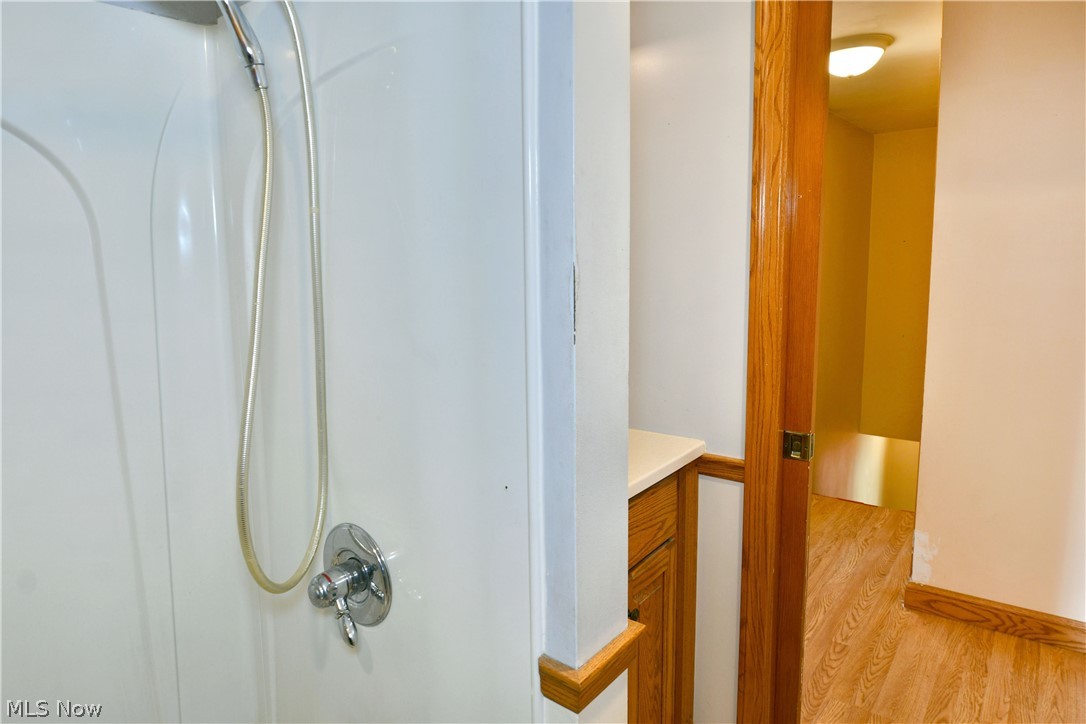 46 Prospect Street Struthers OH 44471