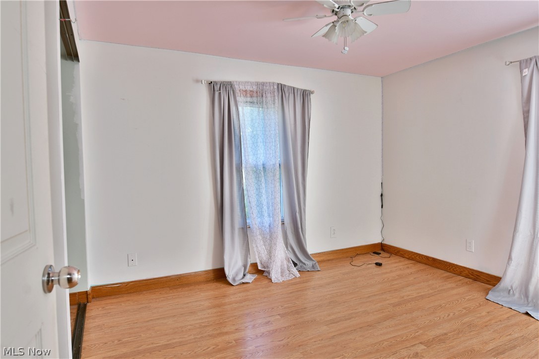 46 Prospect Street Struthers OH 44471
