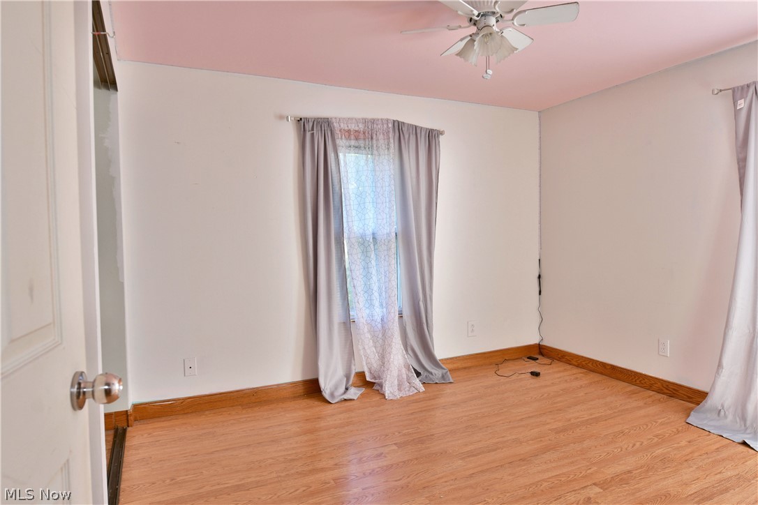 46 Prospect Street Struthers OH 44471