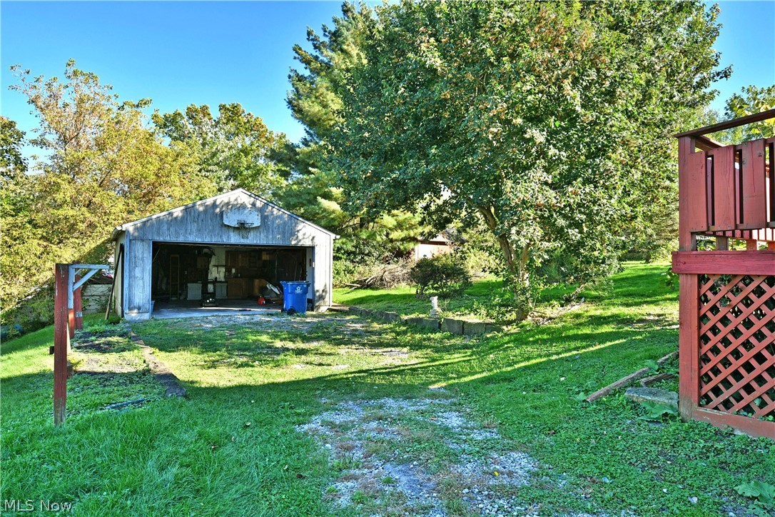 46 Prospect Street Struthers OH 44471
