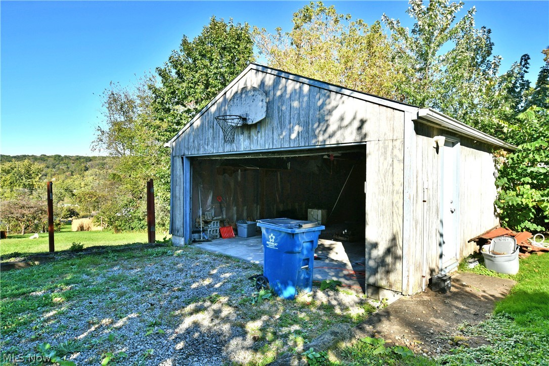 46 Prospect Street Struthers OH 44471