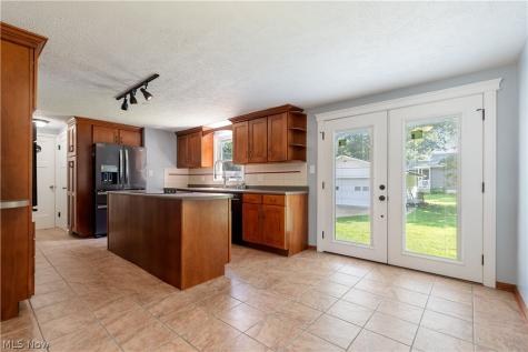 7946 Parkford Street NW Massillon OH 44646