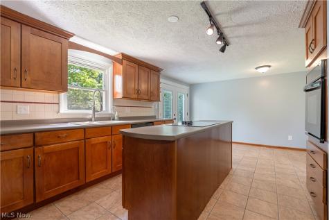 7946 Parkford Street NW Massillon OH 44646