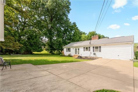 7946 Parkford Street NW Massillon OH 44646