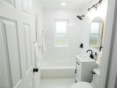 380 E 232nd Street Euclid OH 44123