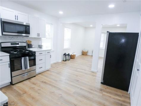 380 E 232nd Street Euclid OH 44123