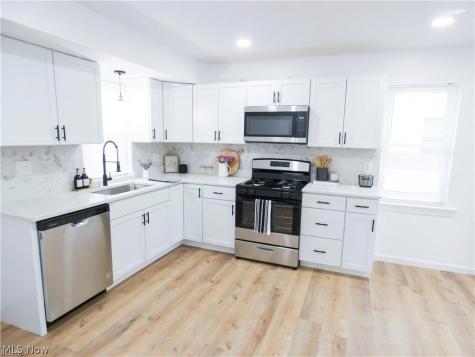 380 E 232nd Street Euclid OH 44123