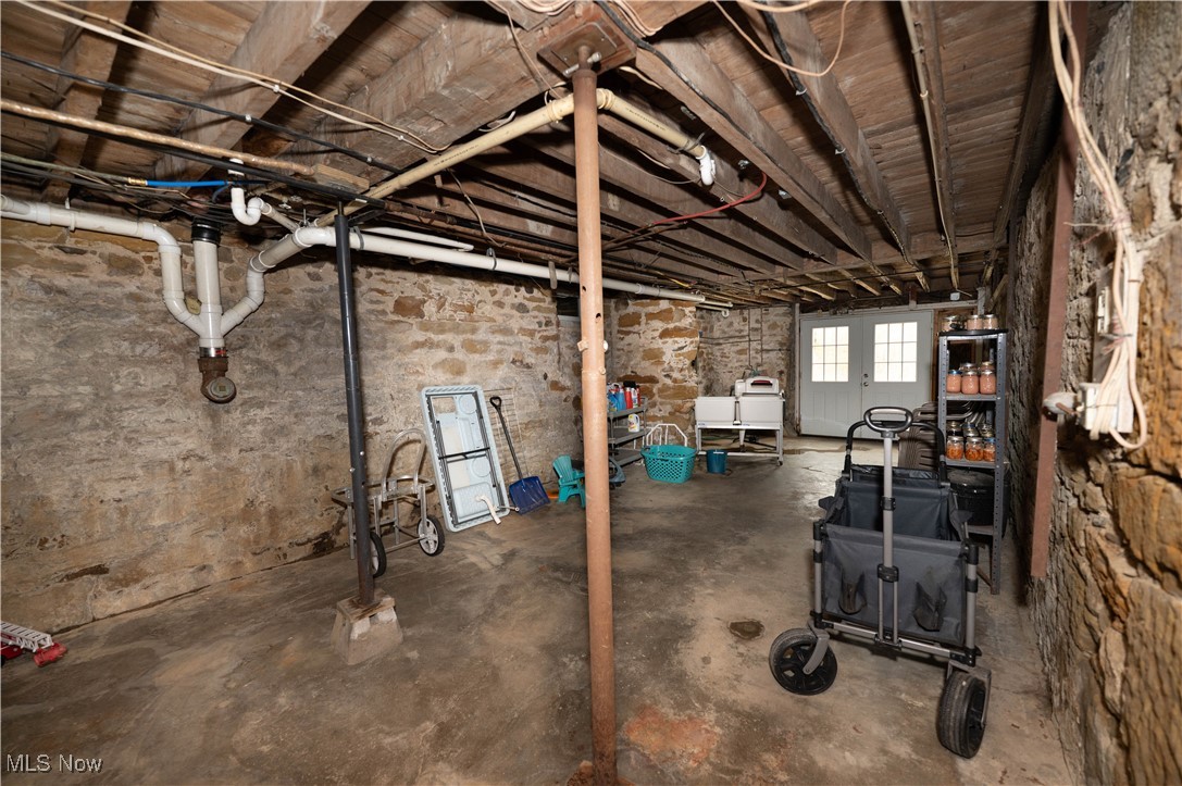 10961 Madison Road Montville OH 44064