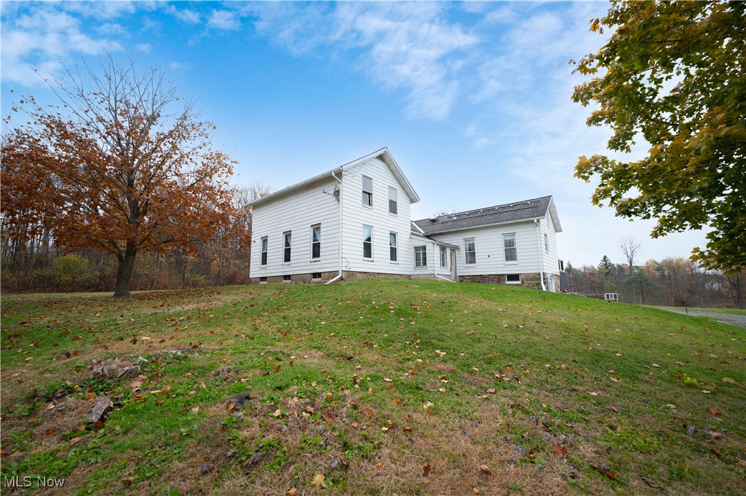 10961 Madison Road Montville OH 44064