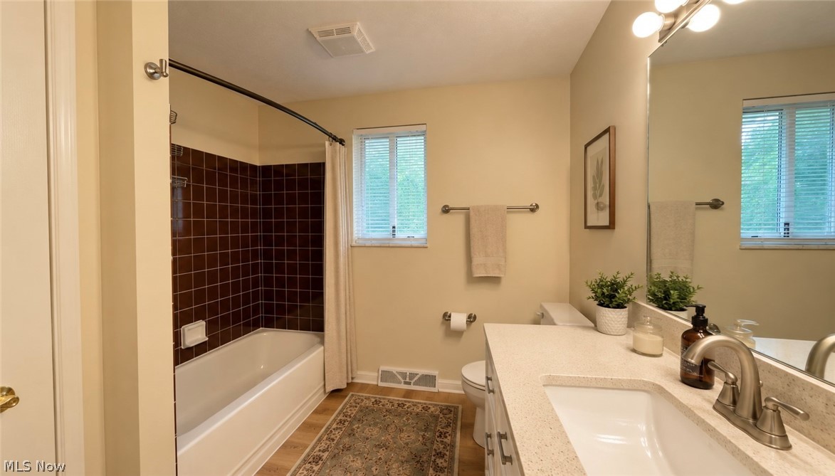 8030 Grovewood Drive Mentor OH 44060
