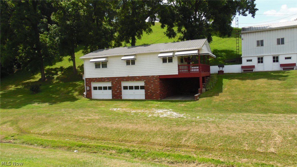 21569 State Route 16 Coshocton OH 43812