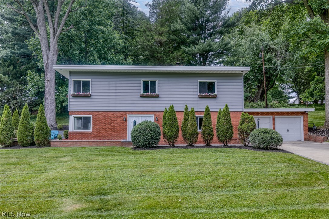 145 Brookdell Drive NW North Canton OH 44720
