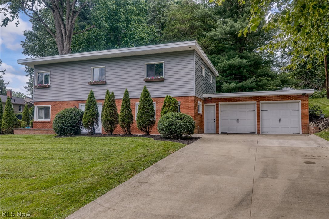 145 Brookdell Drive NW North Canton OH 44720