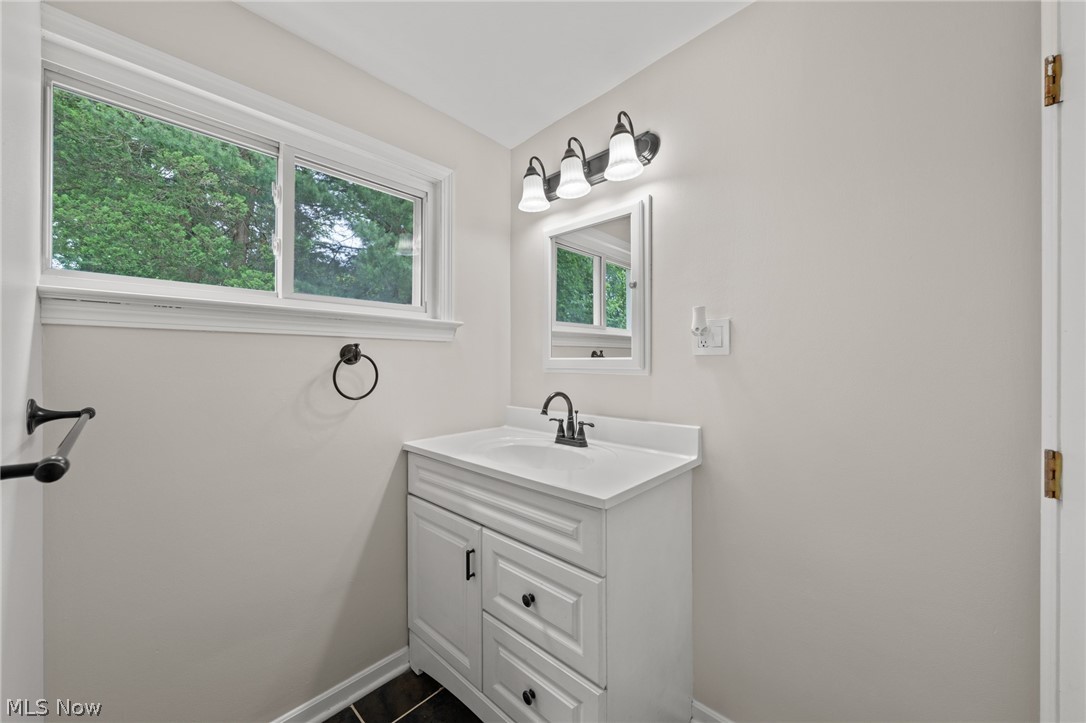 145 Brookdell Drive NW North Canton OH 44720
