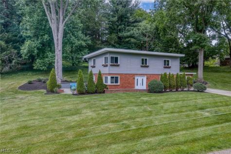 145 Brookdell Drive NW North Canton OH 44720