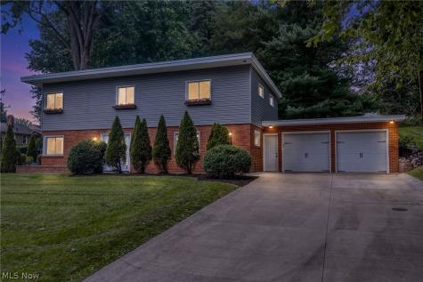 145 Brookdell Drive NW North Canton OH 44720