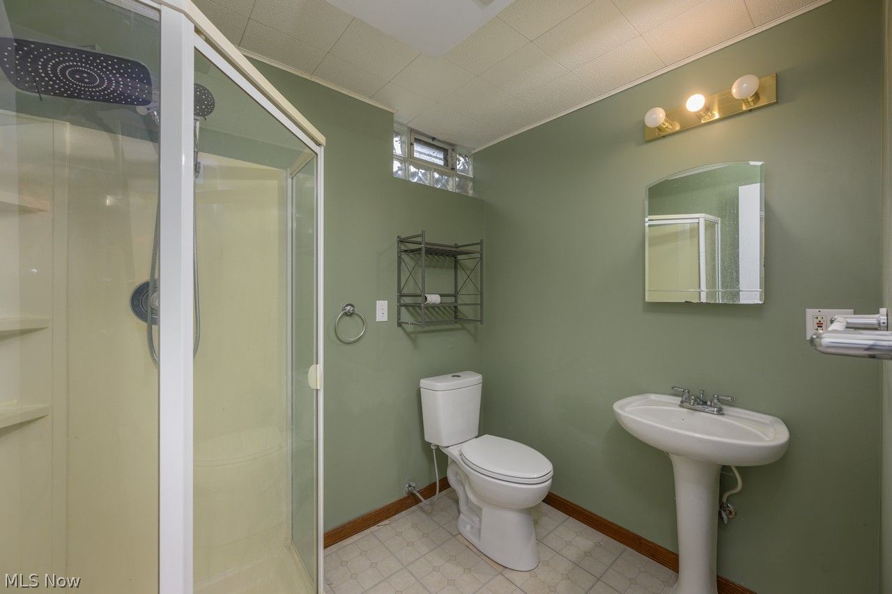 1597 Briarwood Way Uniontown OH 44685