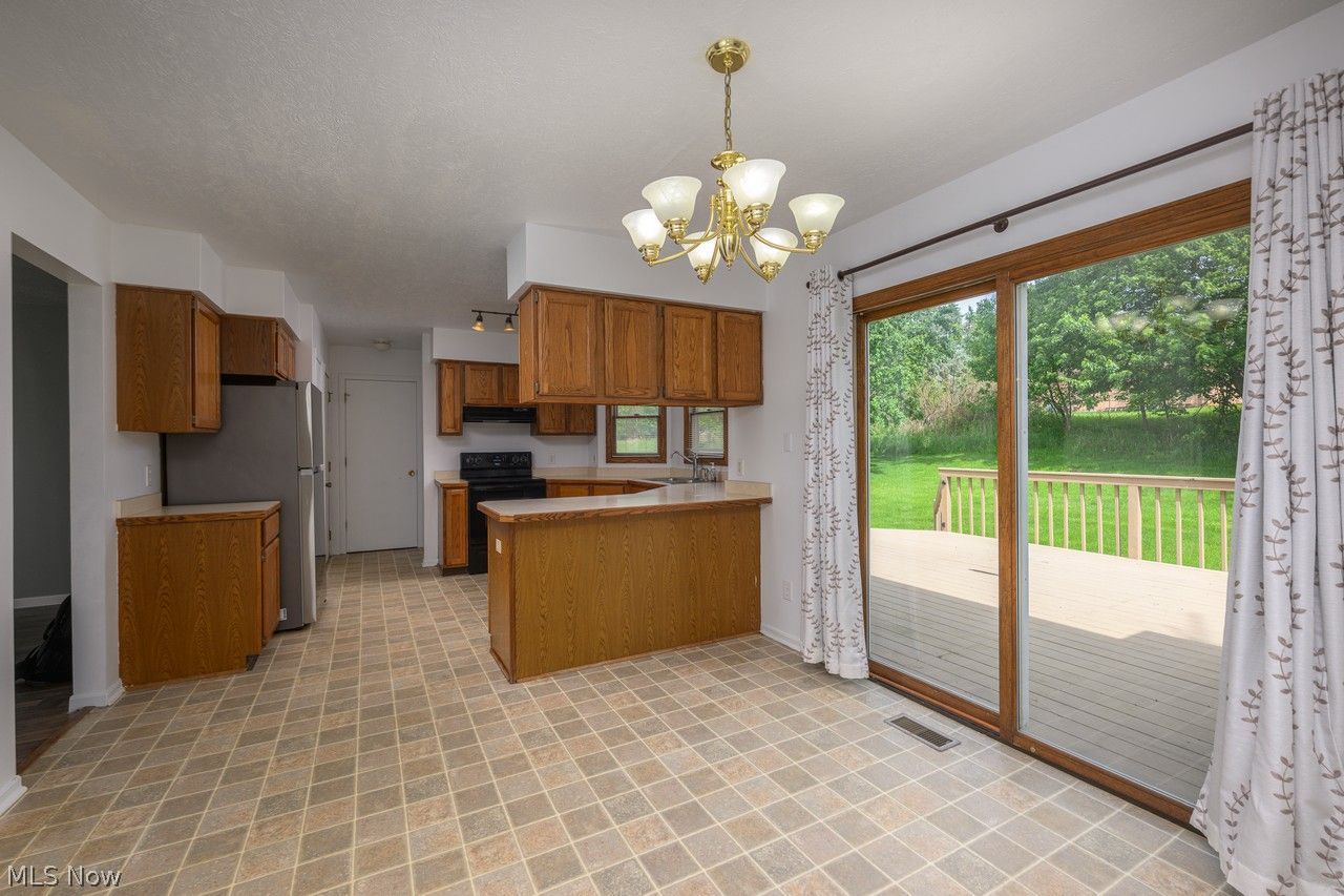 1597 Briarwood Way Uniontown OH 44685