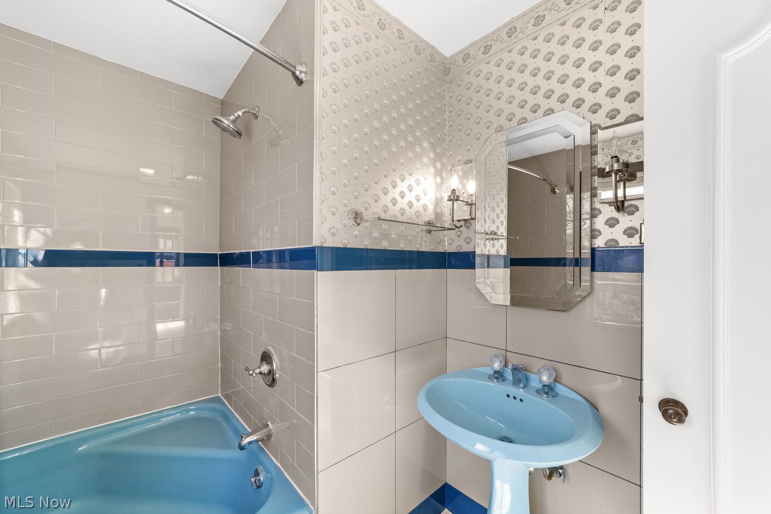 151 Woodhill Drive Amherst OH 44001