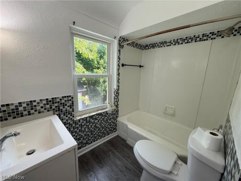 2257 N Taylor Road Cleveland Heights OH 44112