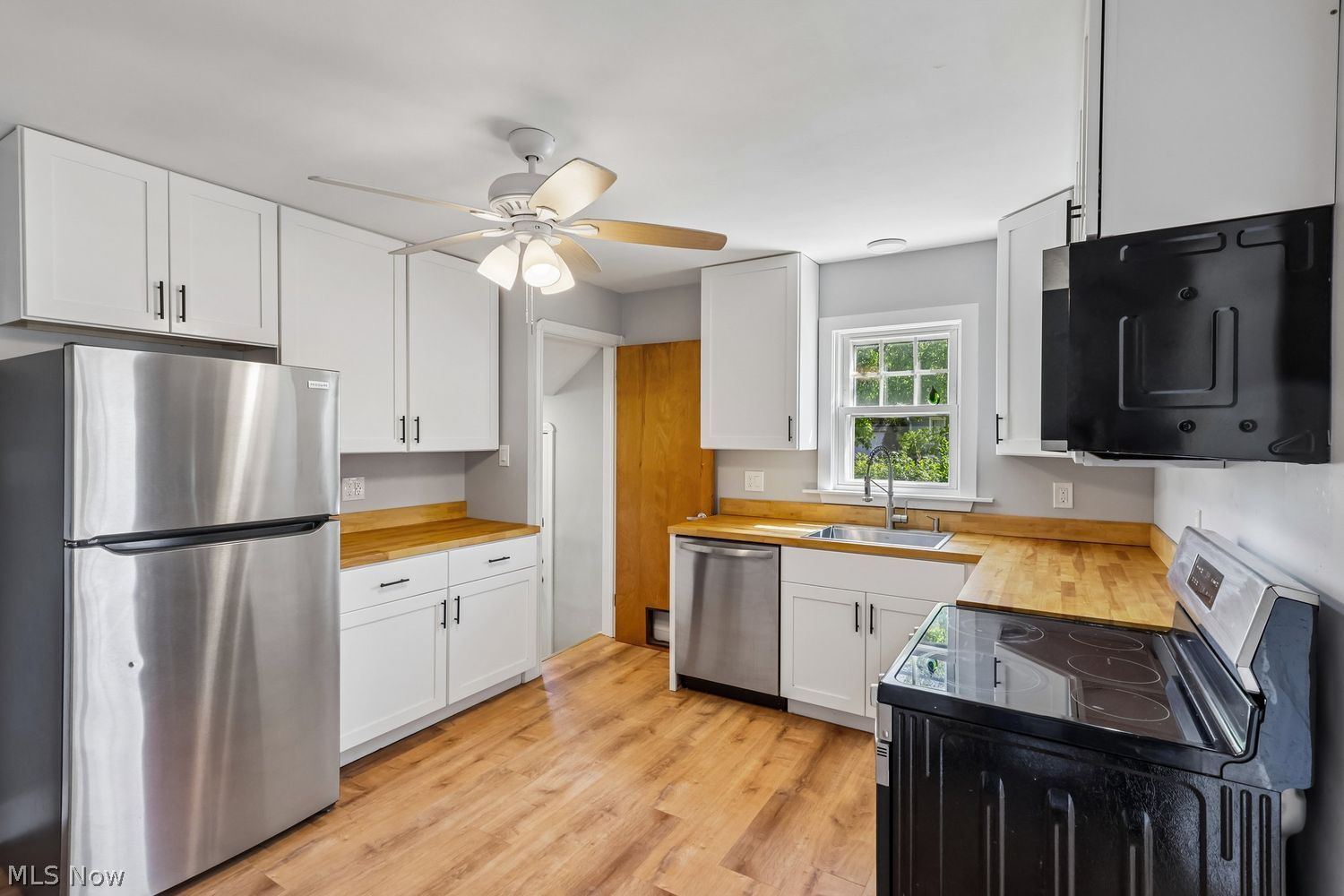 4164 W 160th Street Cleveland OH 44135