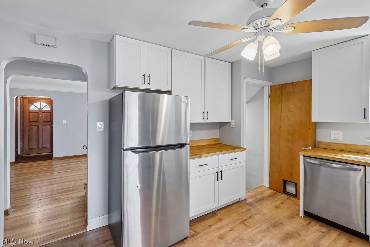 4164 W 160th Street Cleveland OH 44135