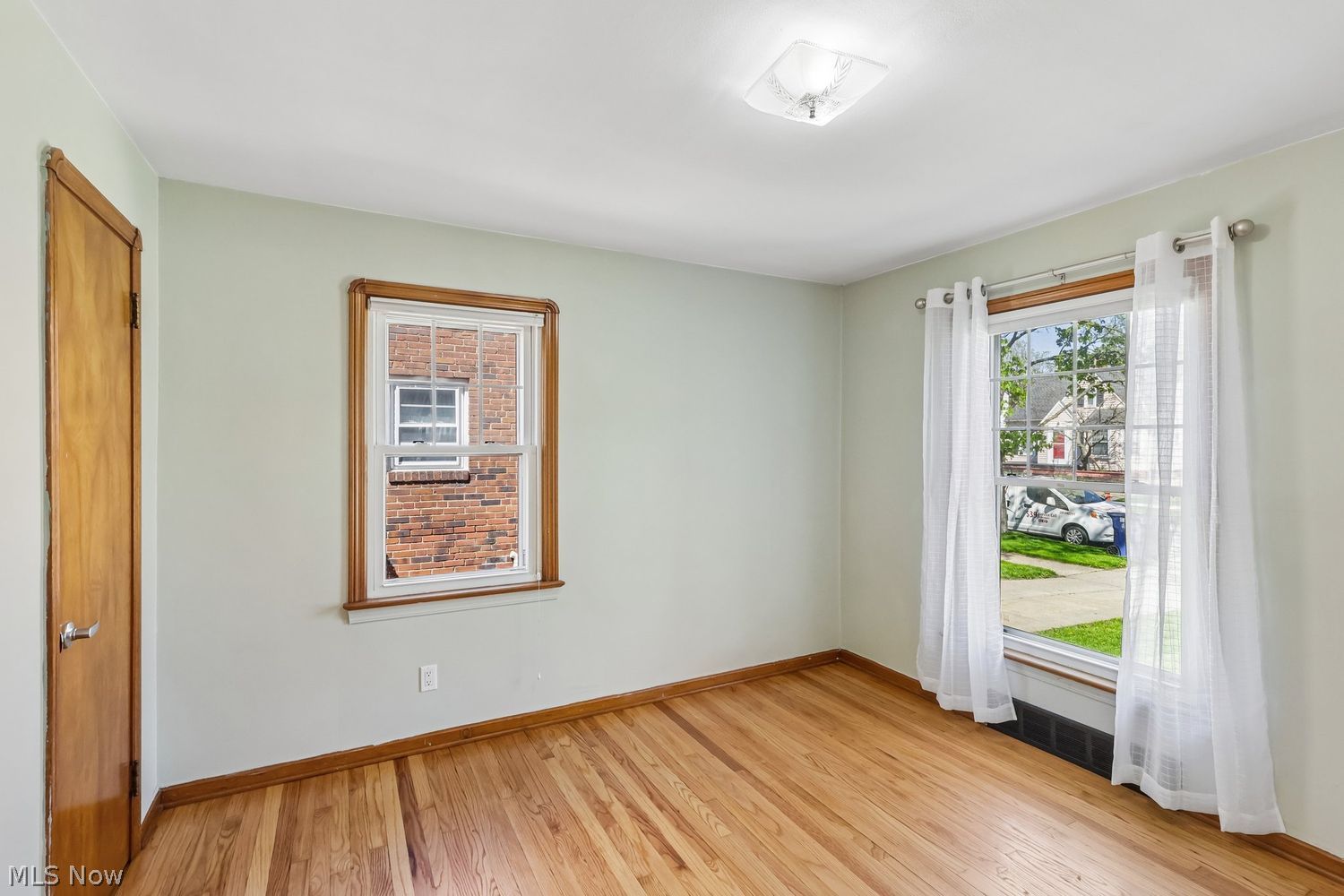 4164 W 160th Street Cleveland OH 44135