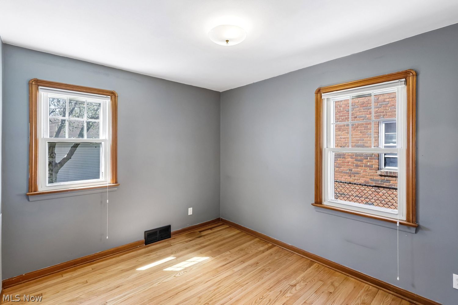 4164 W 160th Street Cleveland OH 44135