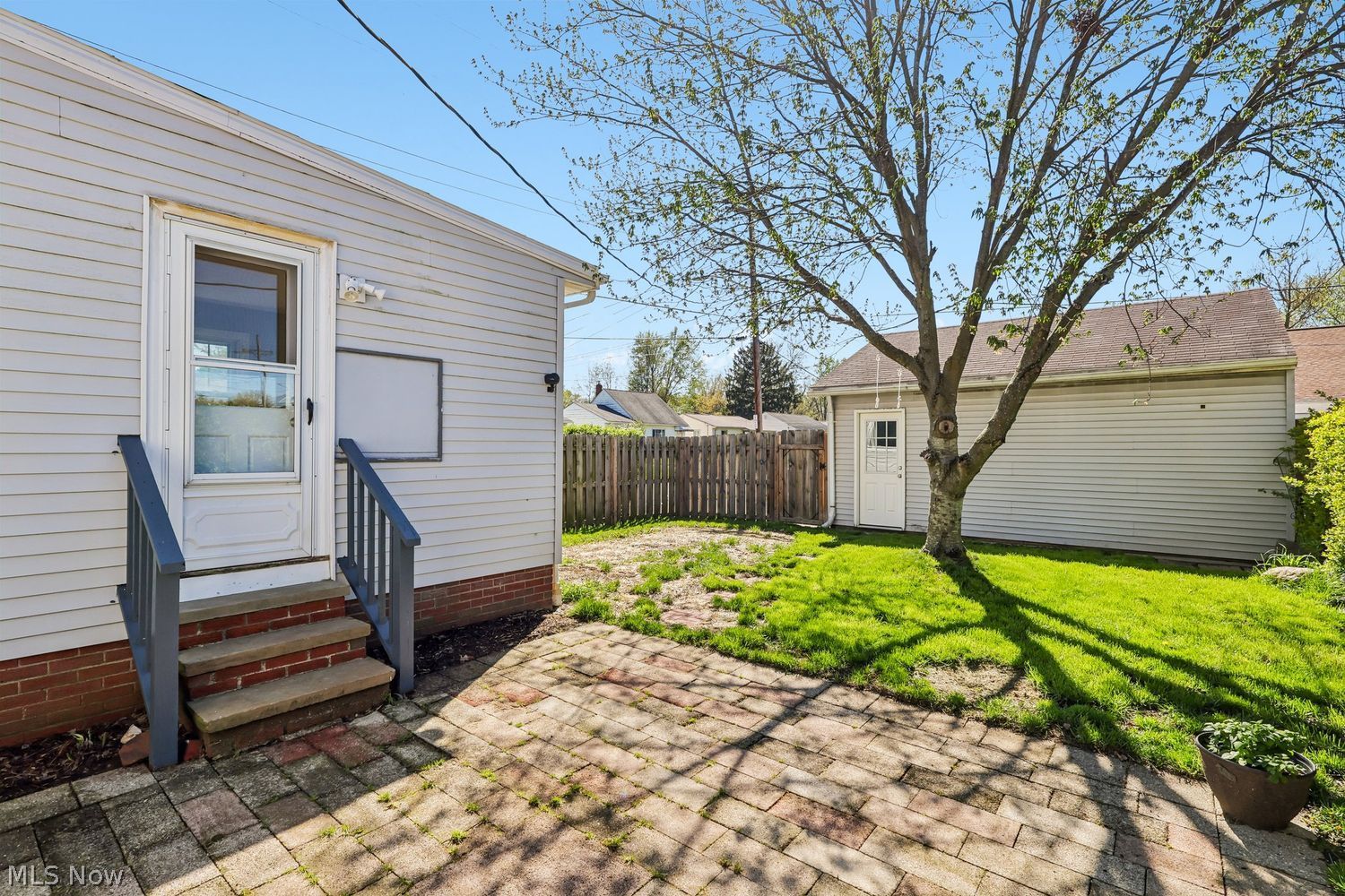 4164 W 160th Street Cleveland OH 44135