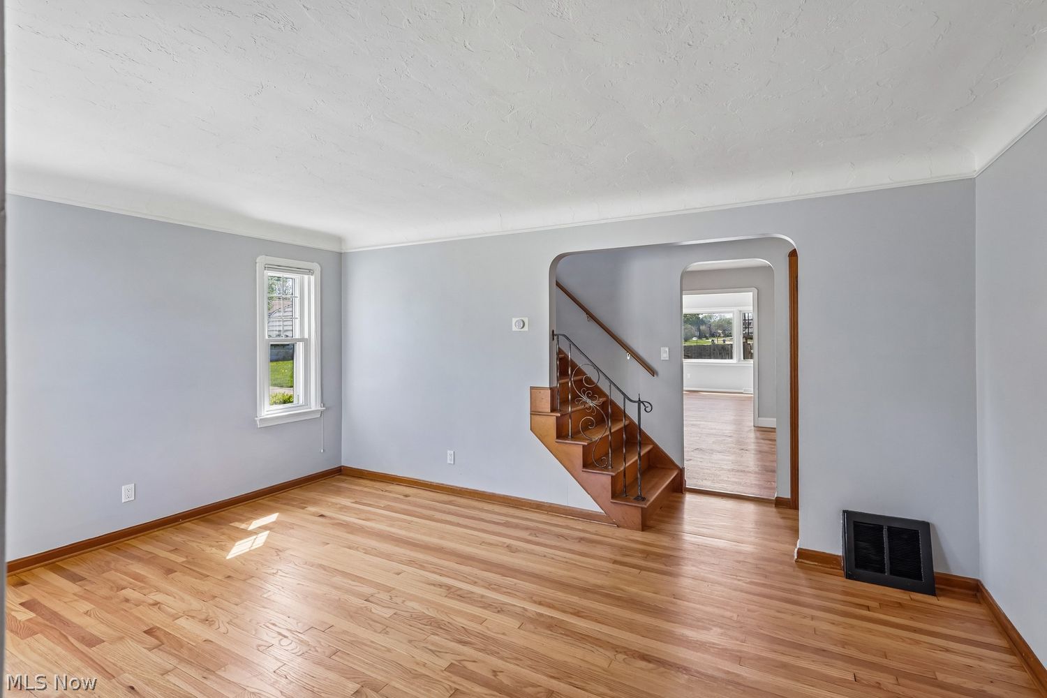 4164 W 160th Street Cleveland OH 44135