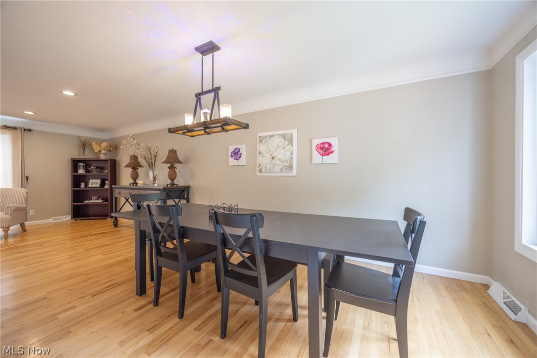 6547 Vallevista Drive Mayfield Heights OH 44124