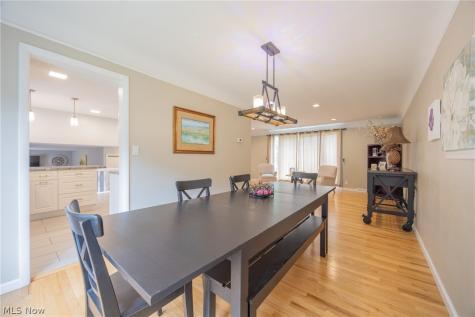 6547 Vallevista Drive Mayfield Heights OH 44124
