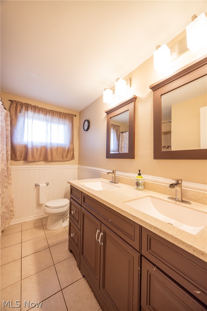 6547 Vallevista Drive Mayfield Heights OH 44124