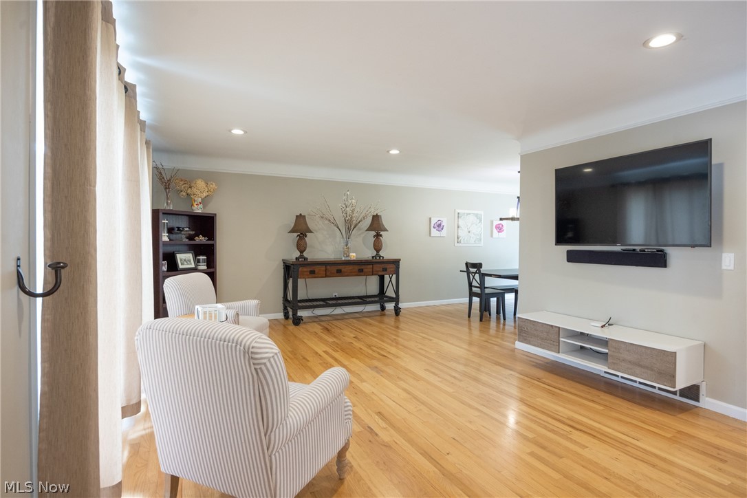 6547 Vallevista Drive Mayfield Heights OH 44124