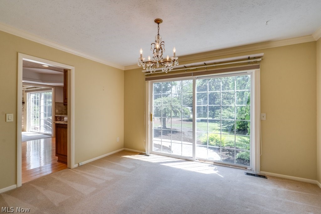 29 Chelmsford Drive Aurora OH 44202