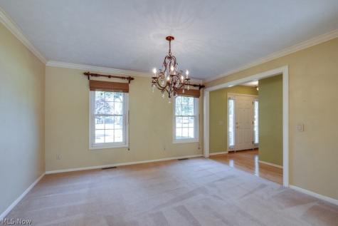 29 Chelmsford Drive Aurora OH 44202