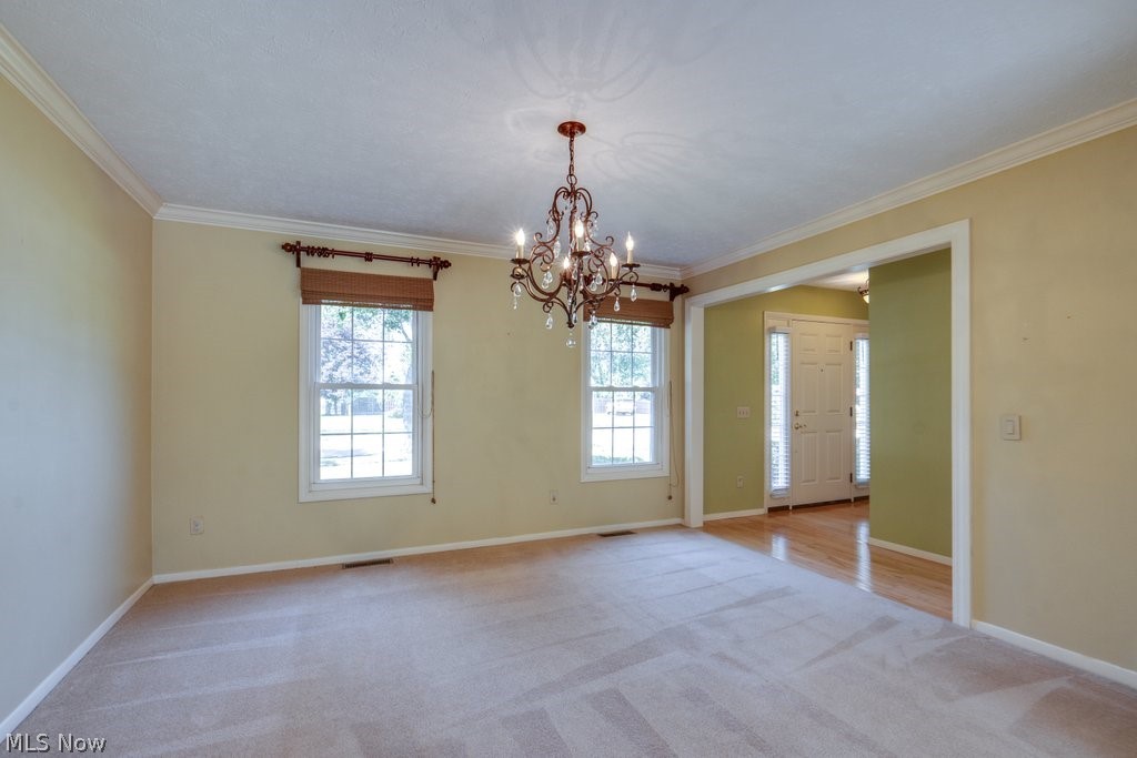 29 Chelmsford Drive Aurora OH 44202