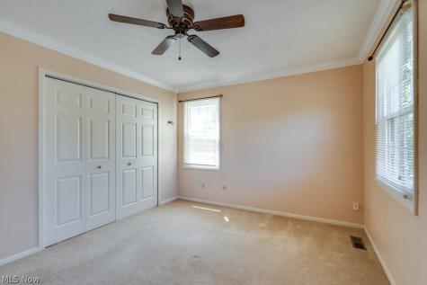 29 Chelmsford Drive Aurora OH 44202