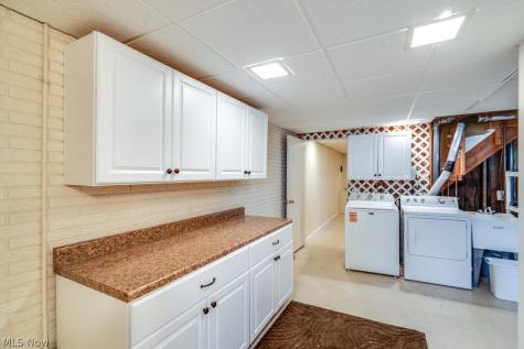 29 Chelmsford Drive Aurora OH 44202