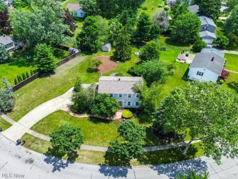 29 Chelmsford Drive Aurora OH 44202