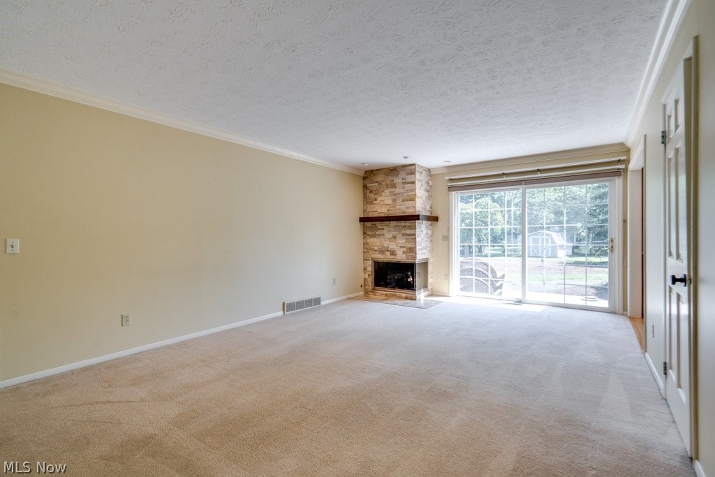 29 Chelmsford Drive Aurora OH 44202