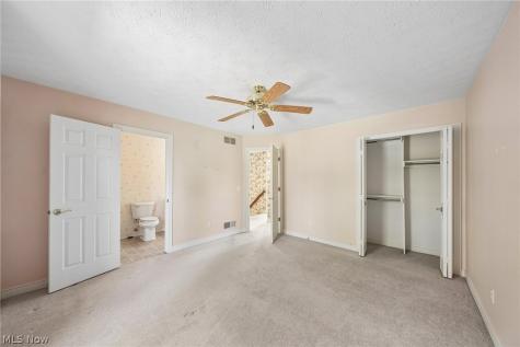 107 Blackberry Drive Hudson OH 44236