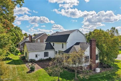 107 Blackberry Drive Hudson OH 44236